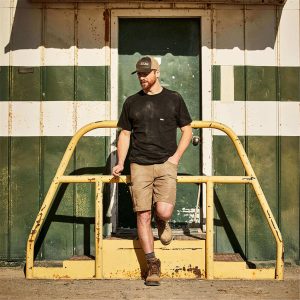 ARIAT WMS REBAR VNECK TSH